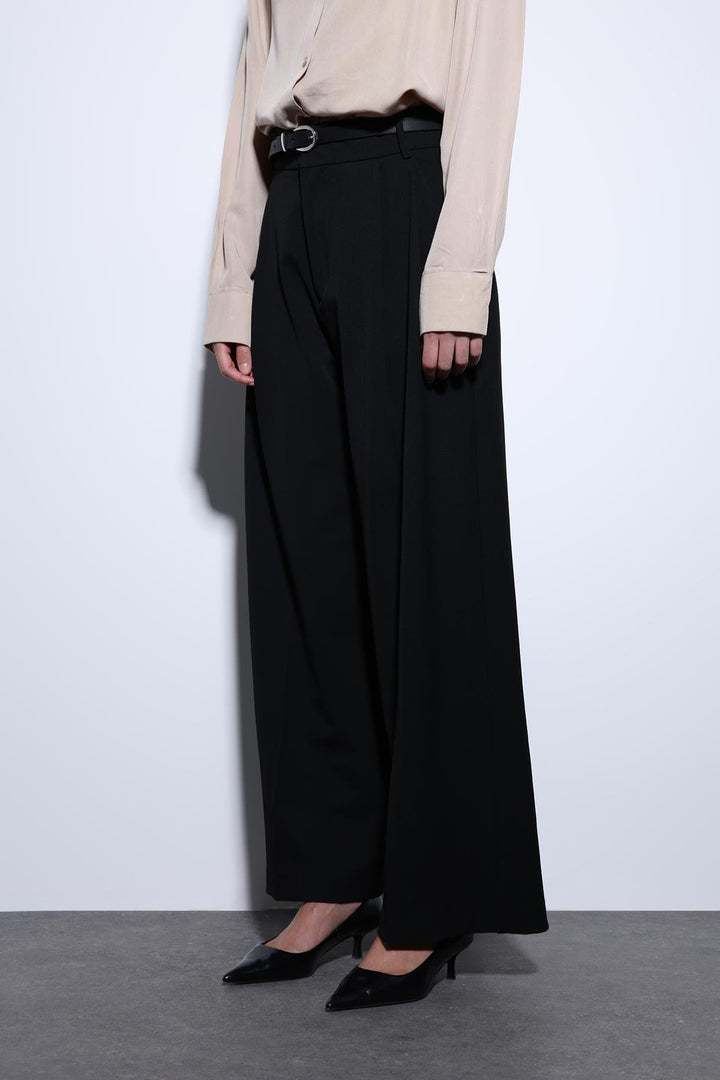 ANT Antioch Black Pleated Palazzo Women's Pants - Odivelas
