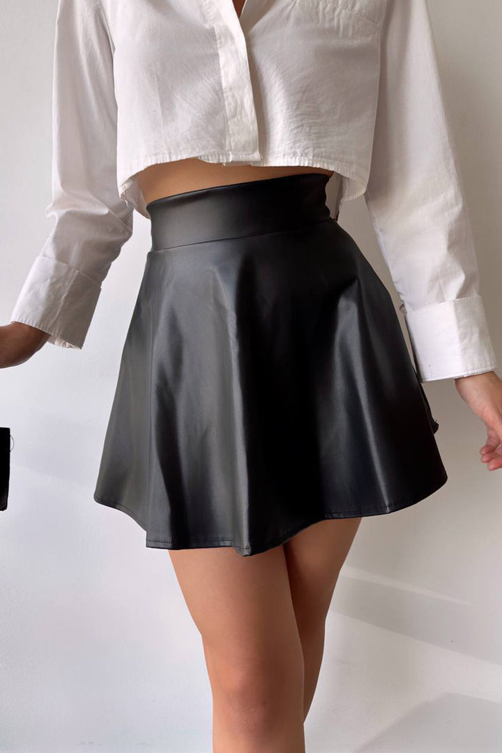 Black Pleated Faux Leather Flared Skirt BCHN-2526599 - Levittown