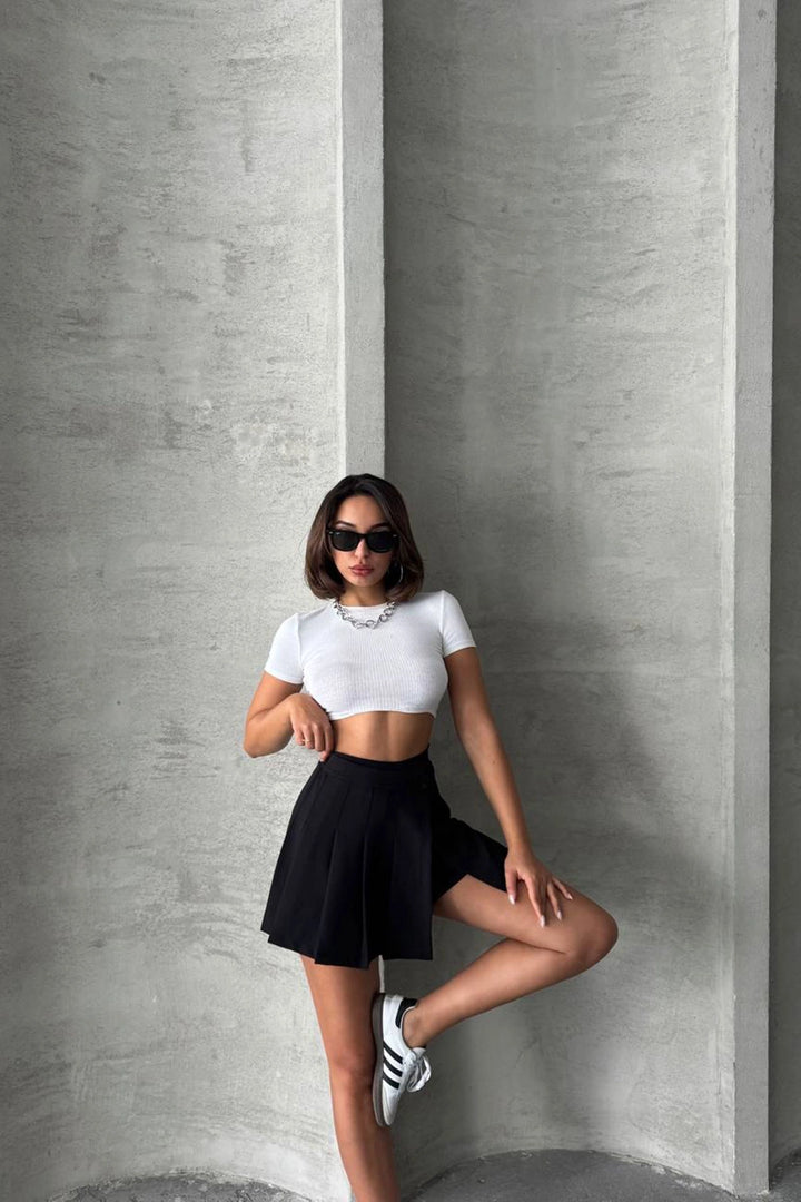 Black Pleated Woven Shorts Skirt BCHN-25813 - Chervonohrad