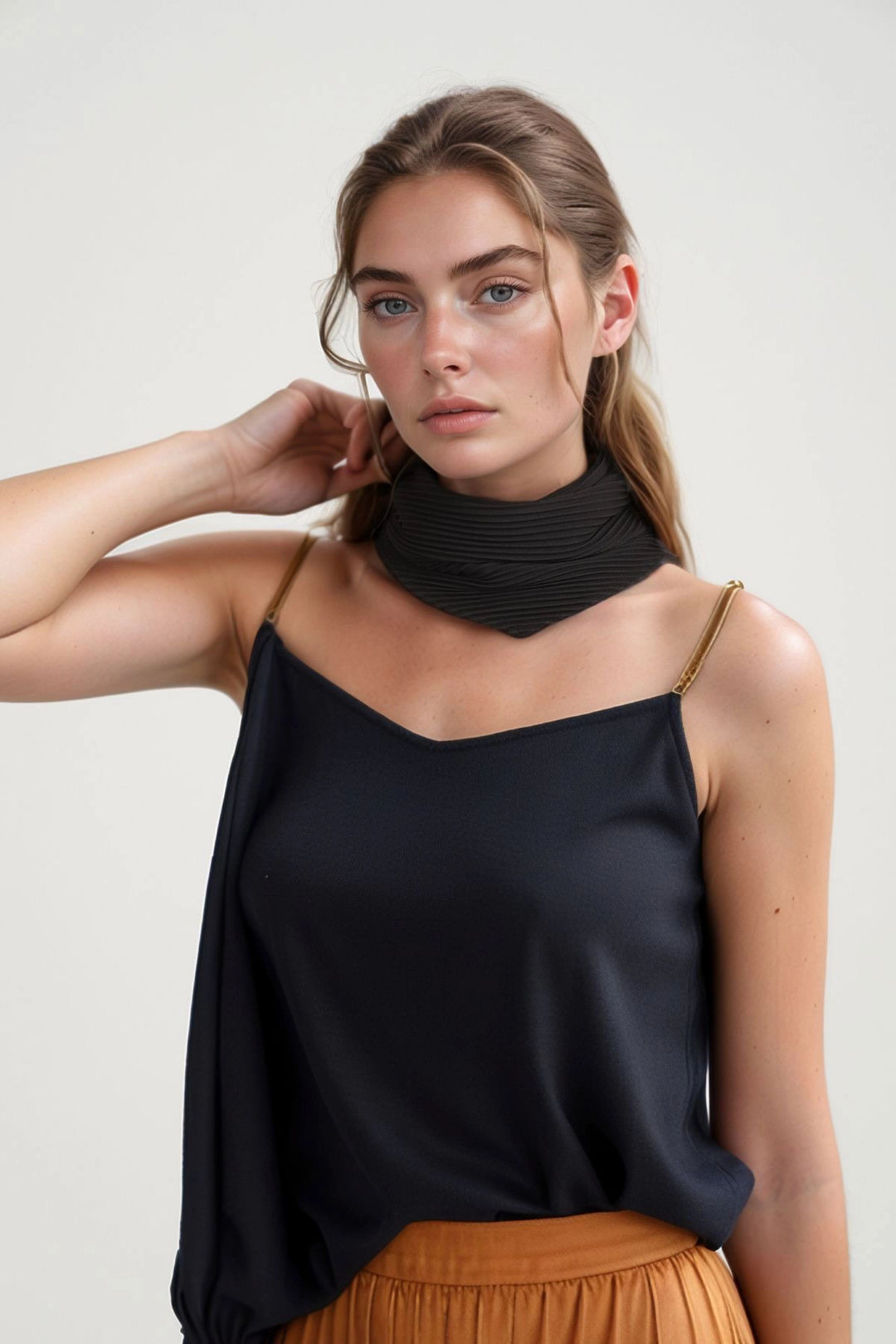 Black Pleated Bandana Scarf BCNSV-2513731 - Springfield
