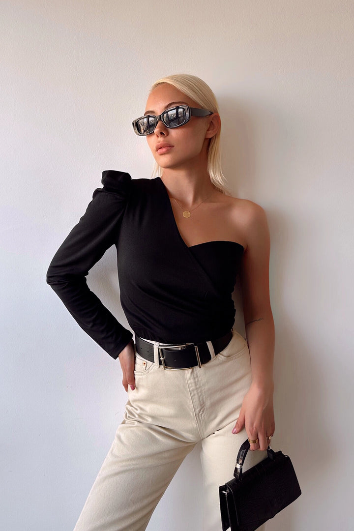 Black Princess Sleeve Shoulder Pad Outcut Crepe Blouse BCDF-231005 - Alès
