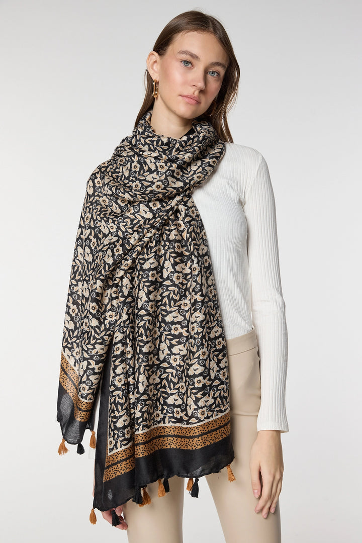 Black Tasseled Leaf Patterned Shawl BCNSV-2515060 - Potenza