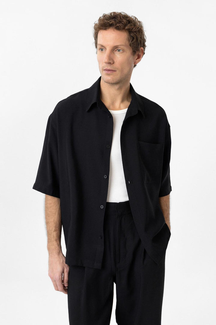 ANT Antioch Black Relaxed Short Sleeve Men's Shirt - Ixtlahuacán de los Membrillos