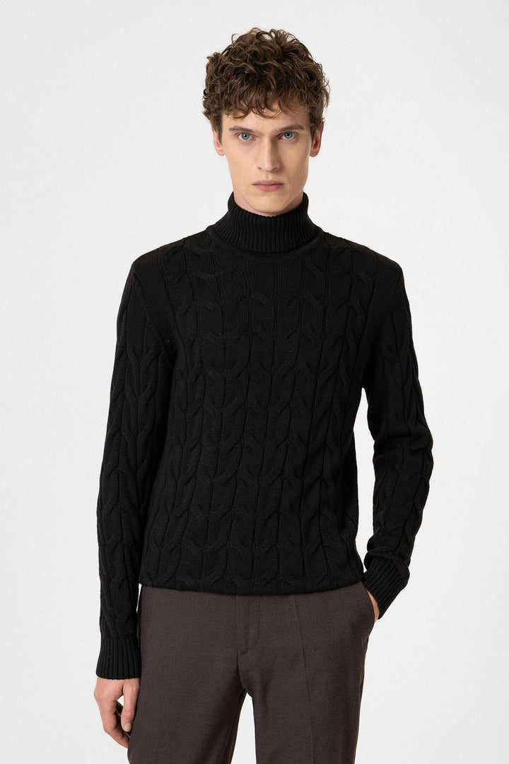 ANT Antioch Black Hair Braided Men's Sweater - Mankato