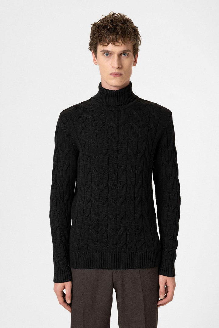 ANT Antioch Black Hair Braided Men's Sweater - Mankato