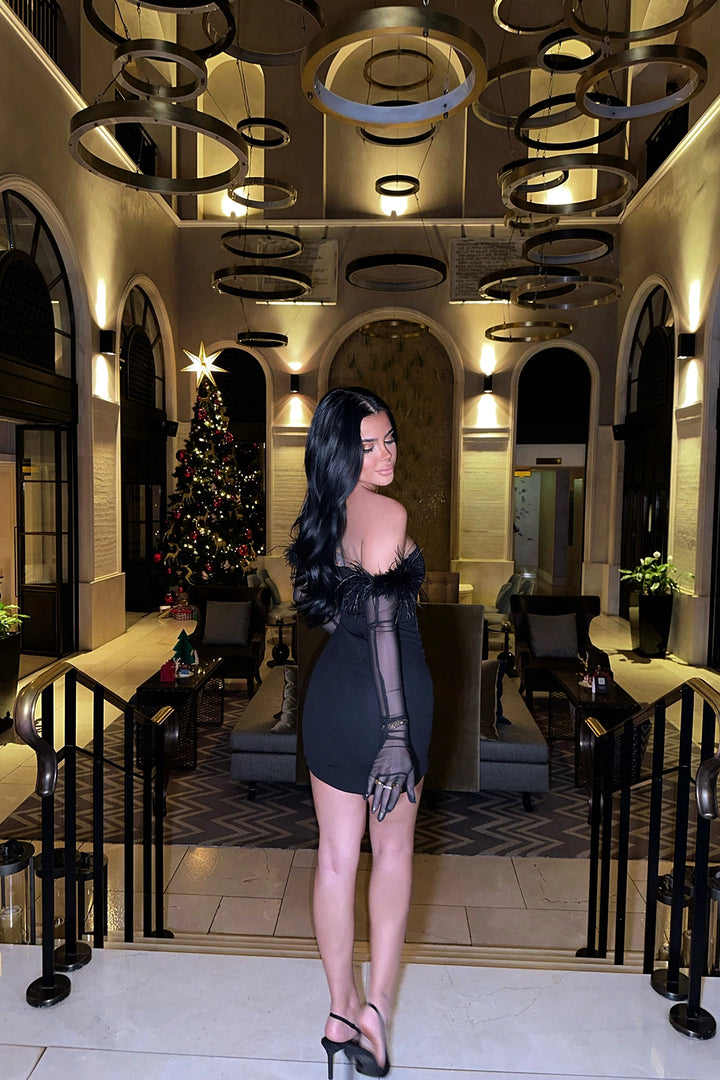 فستان نسائي من التول باللون الأسود بدون حمالات من EYY - بيرينجن