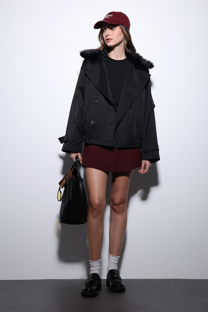 ANT Antioch Siyah Suni Kürklü Kısa Kadın Trençkot - Melchor Ocampo