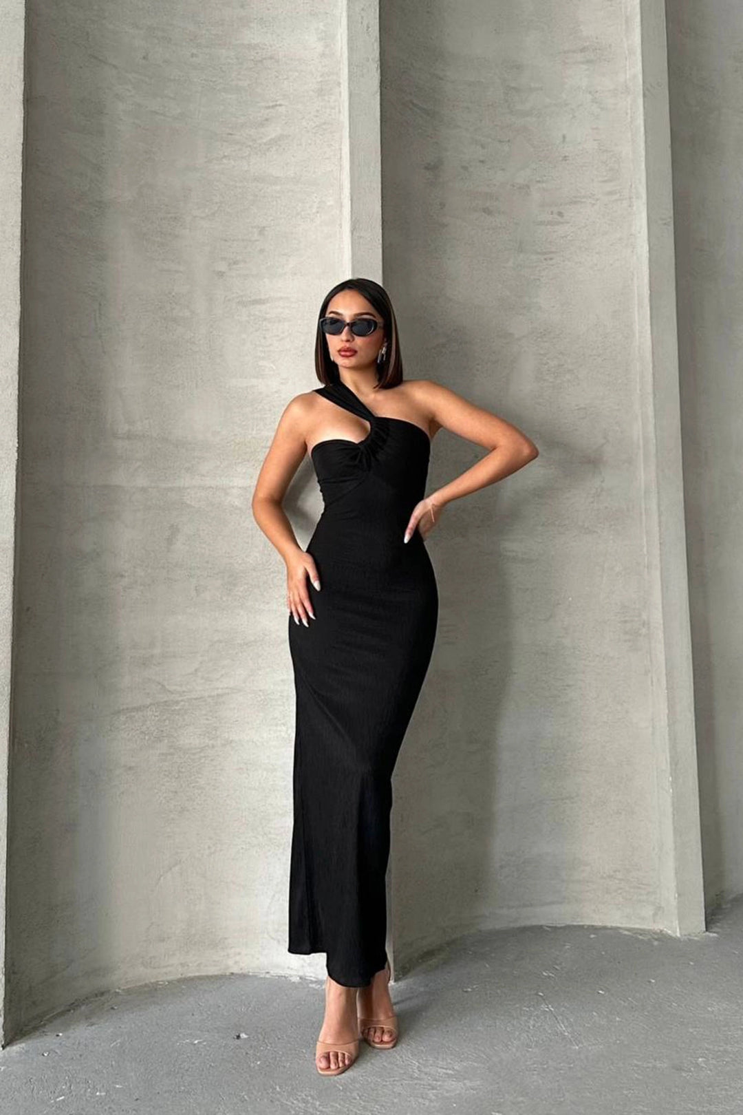 Black Single Shoulder Detail Maxi Dress BCHN-2525455 - Middletown