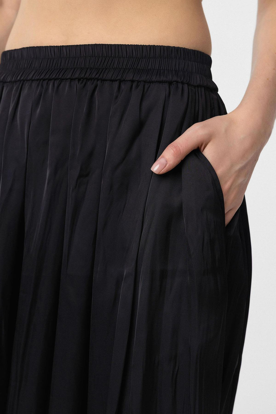 ANT Antioch Black Long Flowy Pleated Women's Skirt - Cuautla