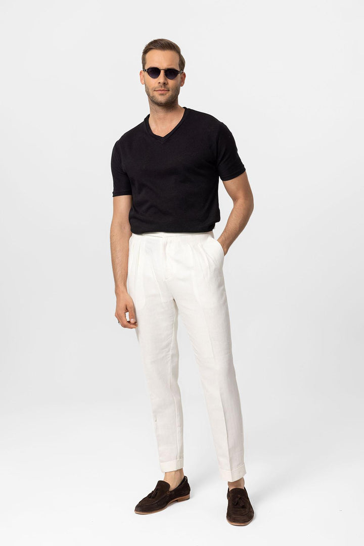 ANT V-Neck Basic Men's T-Shirt - Ocoyoacac