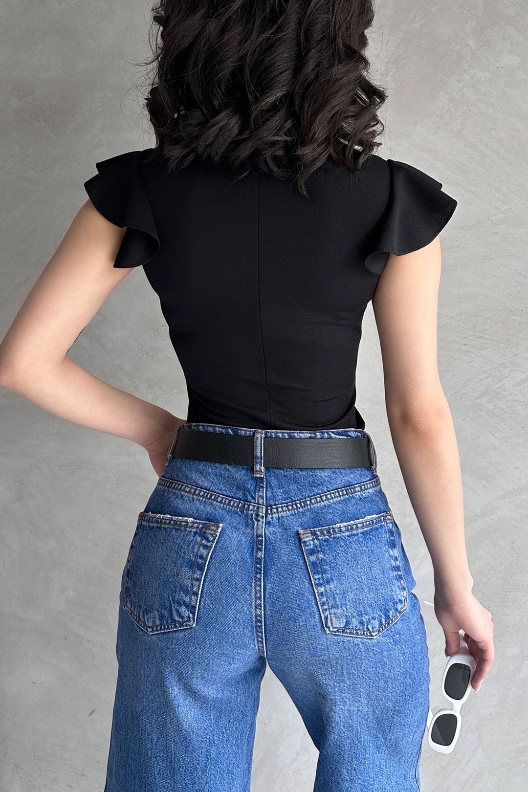 Black V-Neck Crepe Blouse with Ruffle Detail BCDF-252168 - Póvoa de Varzim