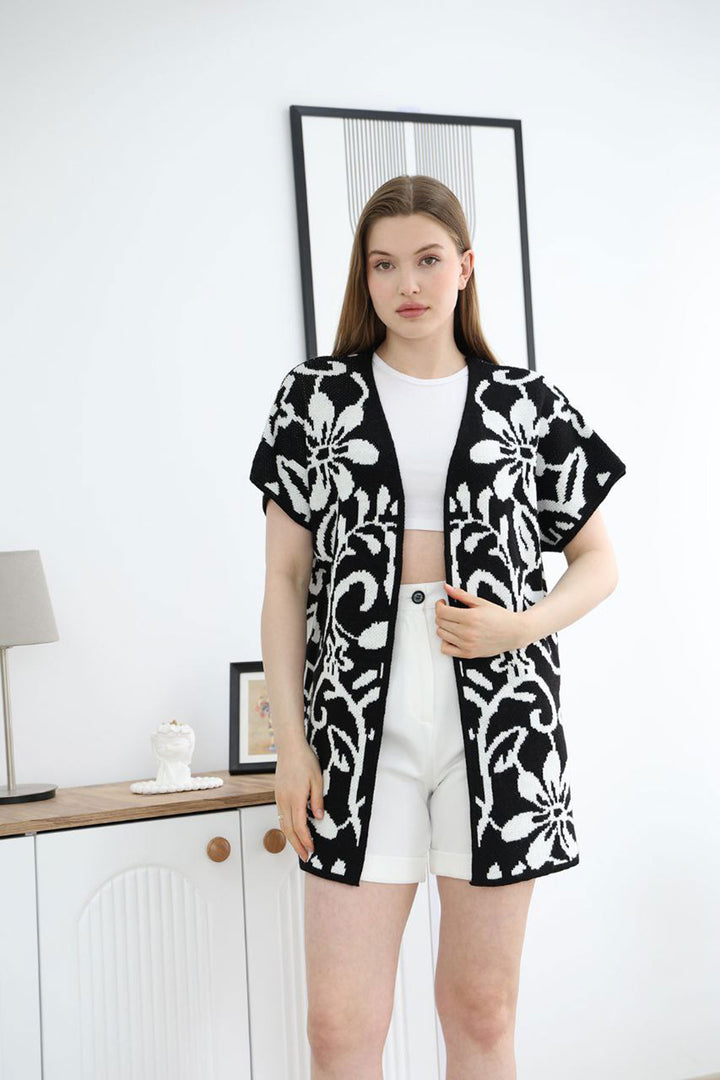 Black Half Sleeve Patterned Knit Cardigan BCES-252007 - Voznesensk