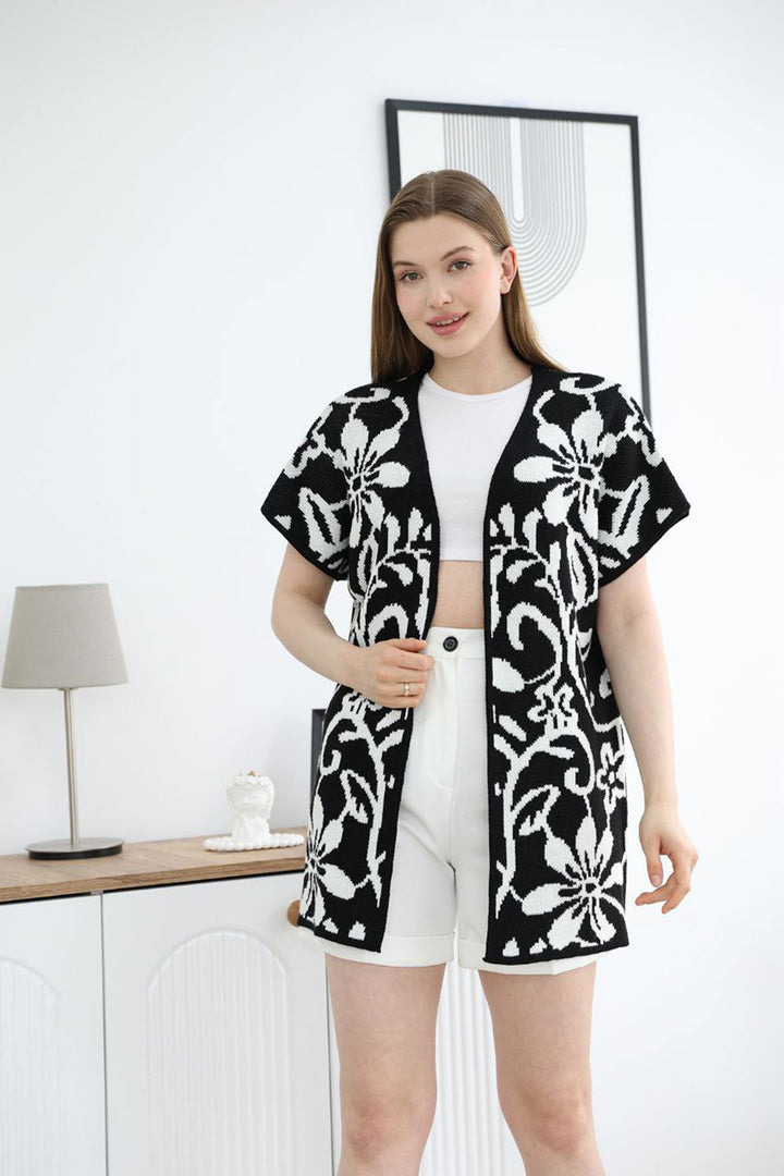 Black Half Sleeve Patterned Knit Cardigan BCES-252007 - Voznesensk