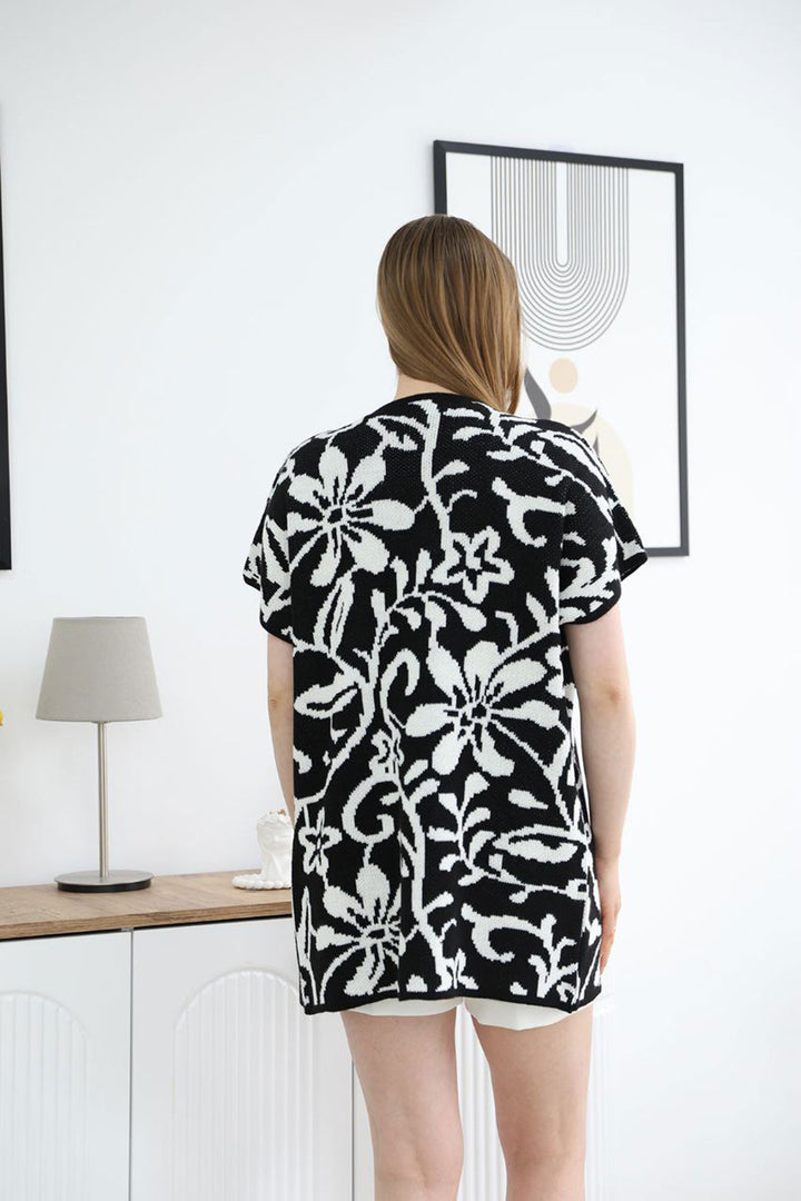 Black Half Sleeve Patterned Knit Cardigan BCES-252007 - Voznesensk