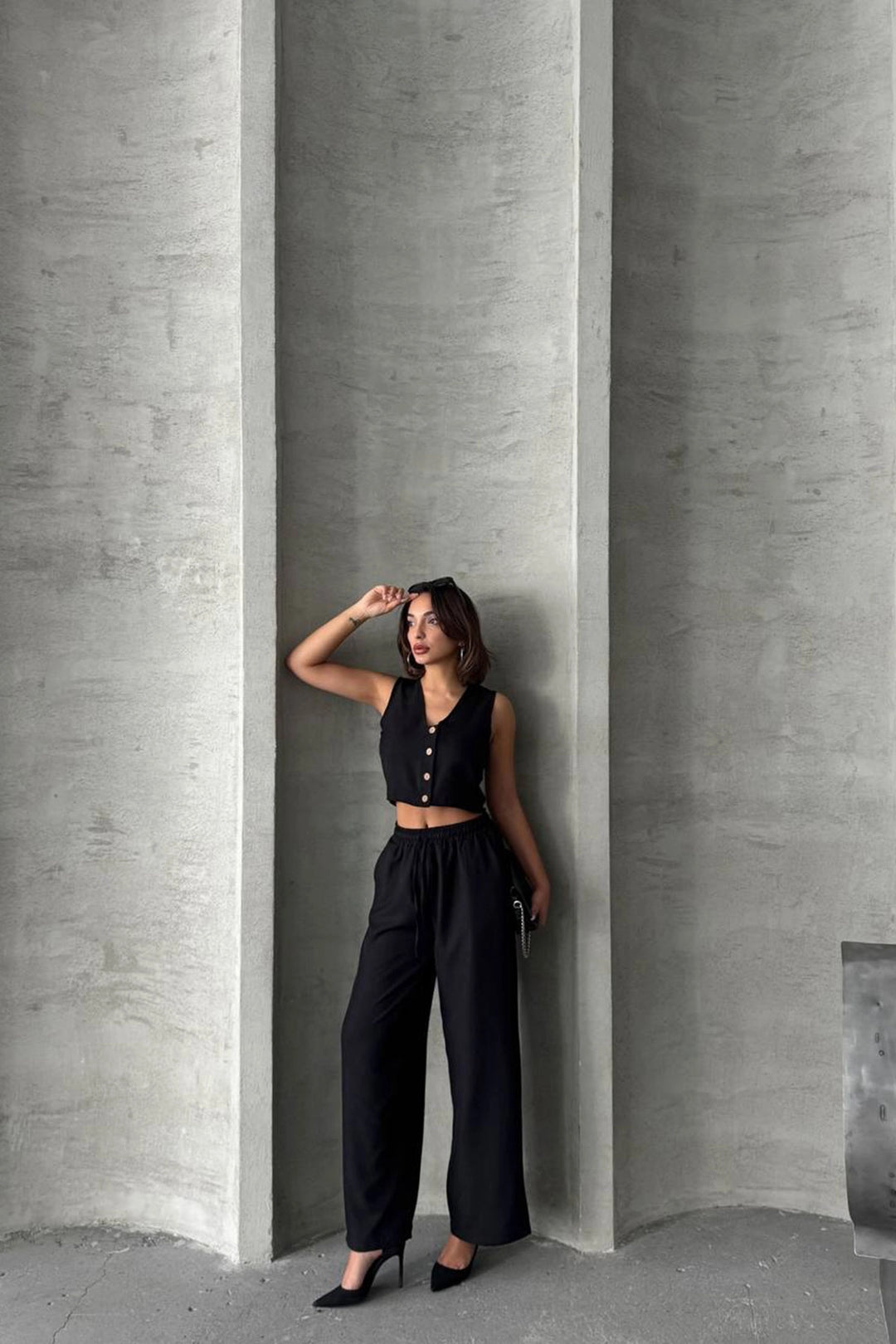 Black Vest and Pants Woven Suit BCHN-25252 - Dilbeek