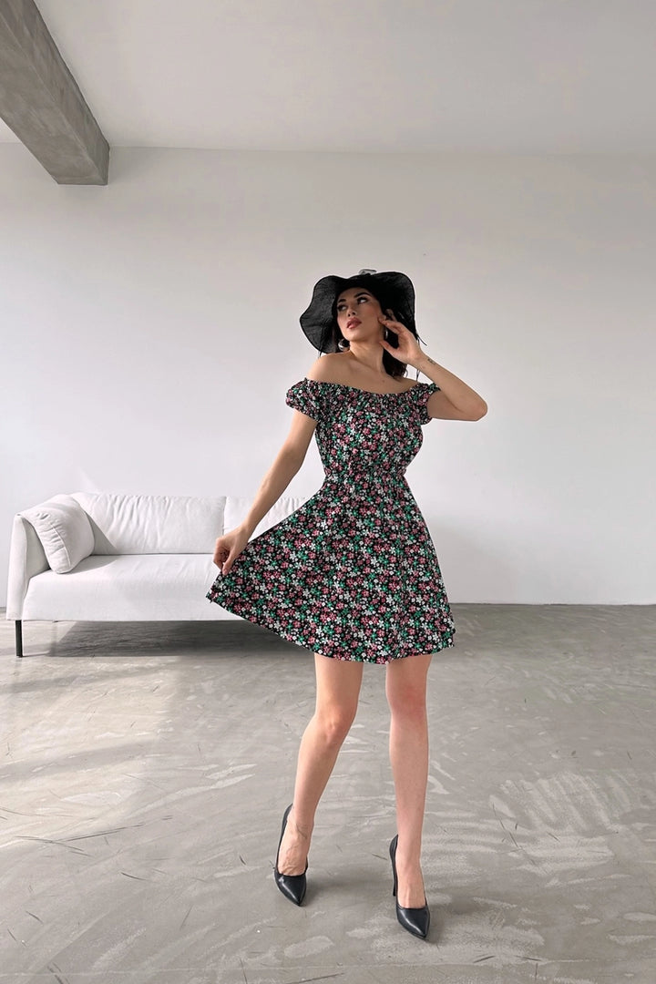 Black Green Madonna Collar Flower Patterned Crinkle Dress BCDF-234603 - Ninove