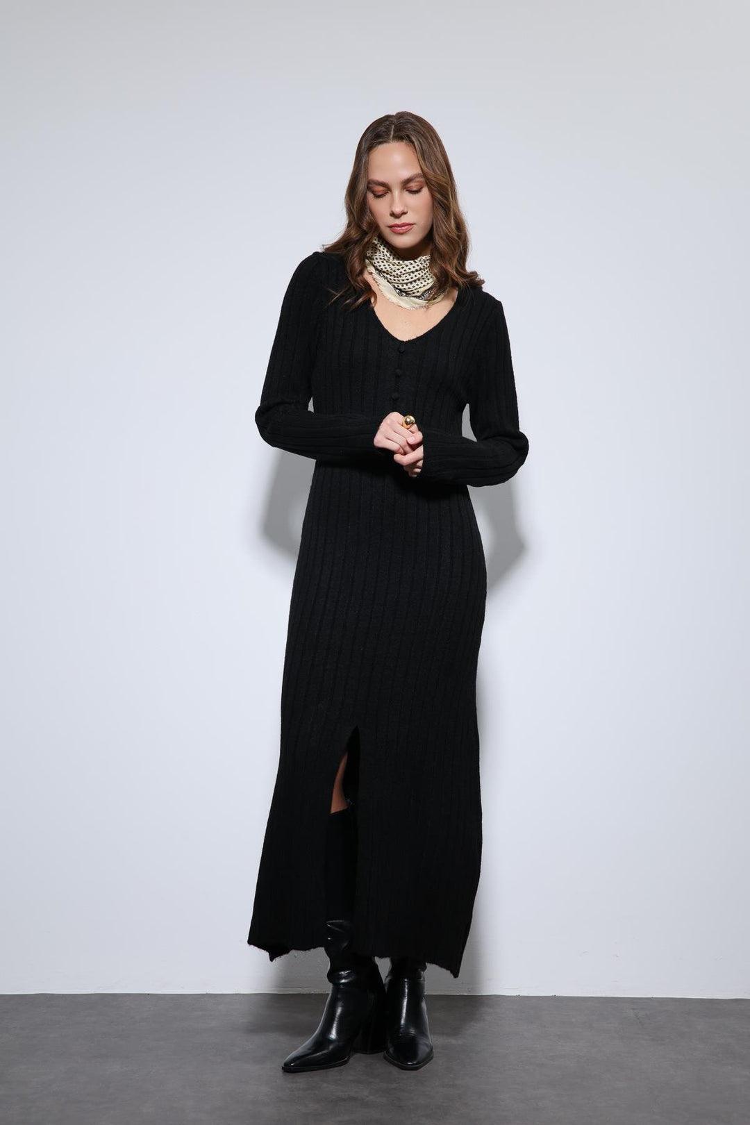 ANT Antioch Siyah Yırtmaç Detaylı Triko Elbise - North Richland Hills