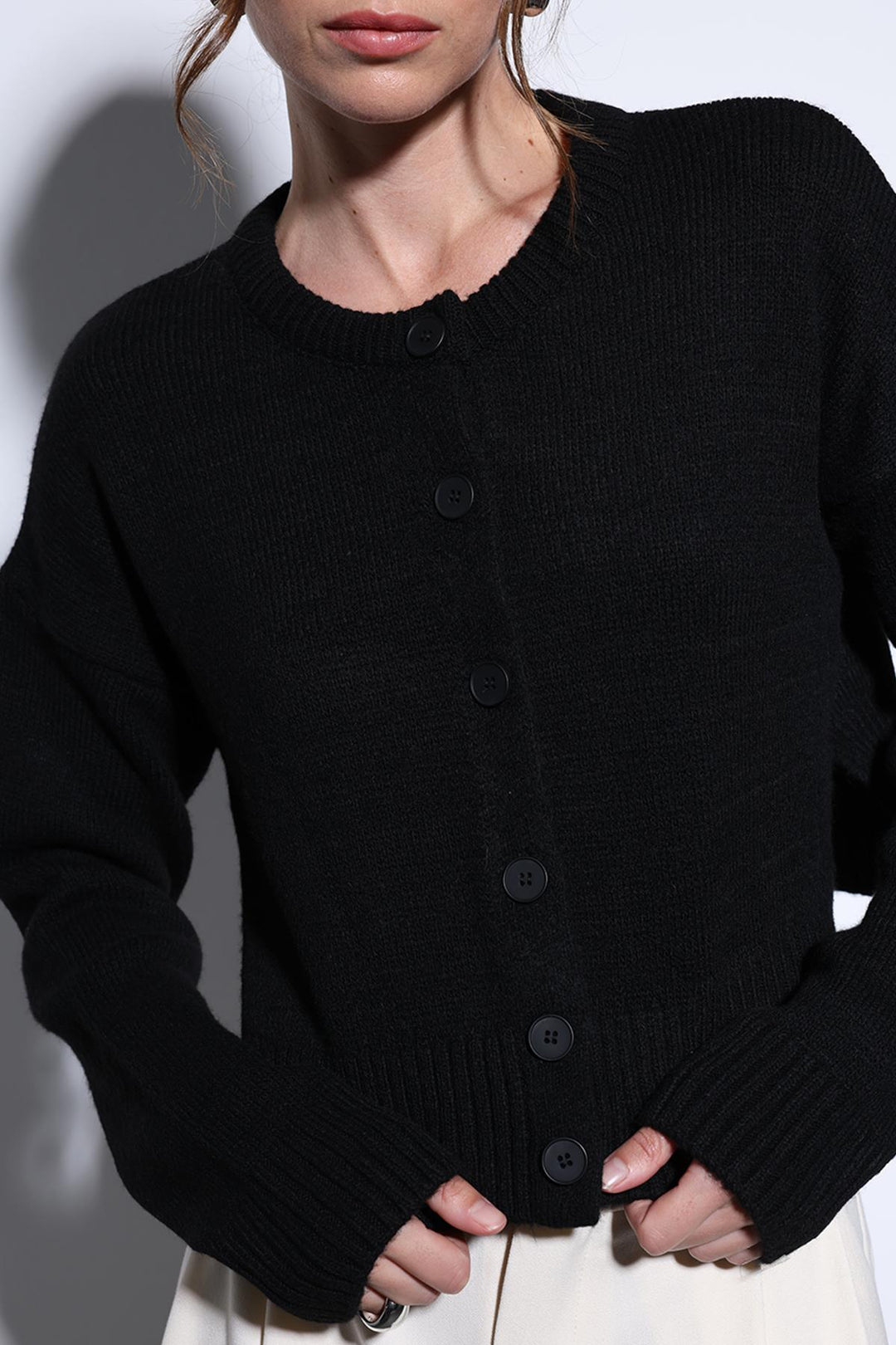 ANT Antioch Black Slit Knit Sweater for Women - Saint-Raphaël