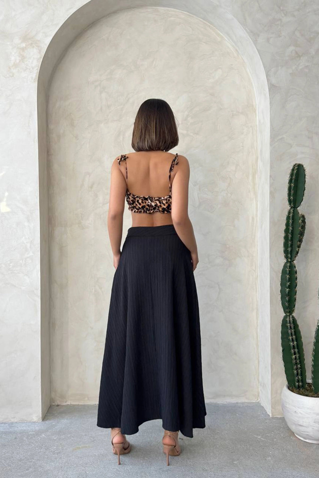 Black High Waist Elastic Waist Midi Skirt BCHN-25255043 - Kailua