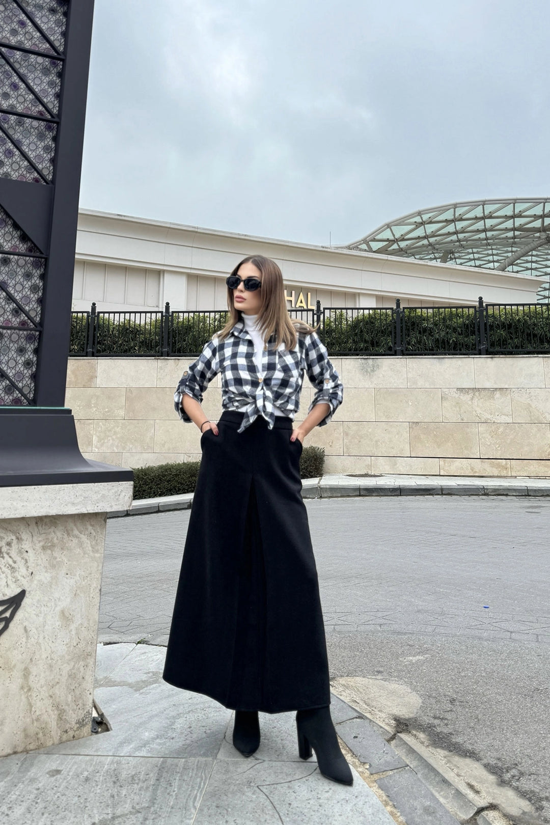 Black High Waisted Long Skirt BCBSK-25700-3464 - Choisy-le-Roi