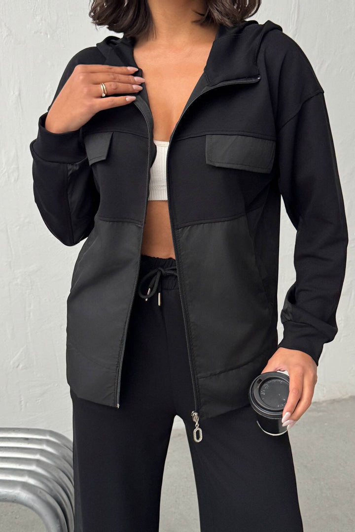 Siyah Yumuşak Dokulu Garnili Kapüşonlu Sweatshirt Ve Pantolon Alt Üst Takım BCHN-25261023 - Sesto Fiorentino