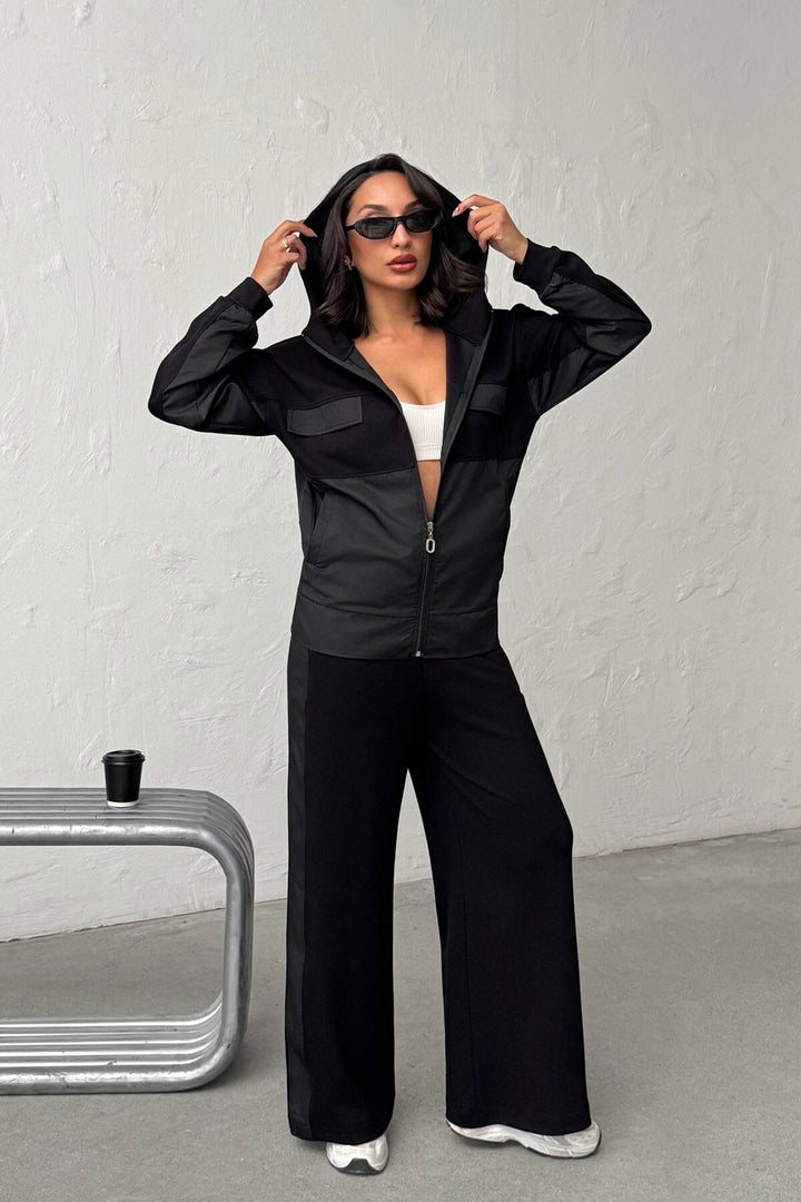Siyah Yumuşak Dokulu Garnili Kapüşonlu Sweatshirt Ve Pantolon Alt Üst Takım BCHN-25261023 - Lake Elsinore