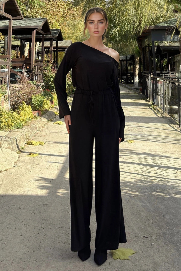 Black Soft Textured Shoulder Decollete Loose Fit Top and Bottom Set BCBSK-25700-3668 - Vyshneve