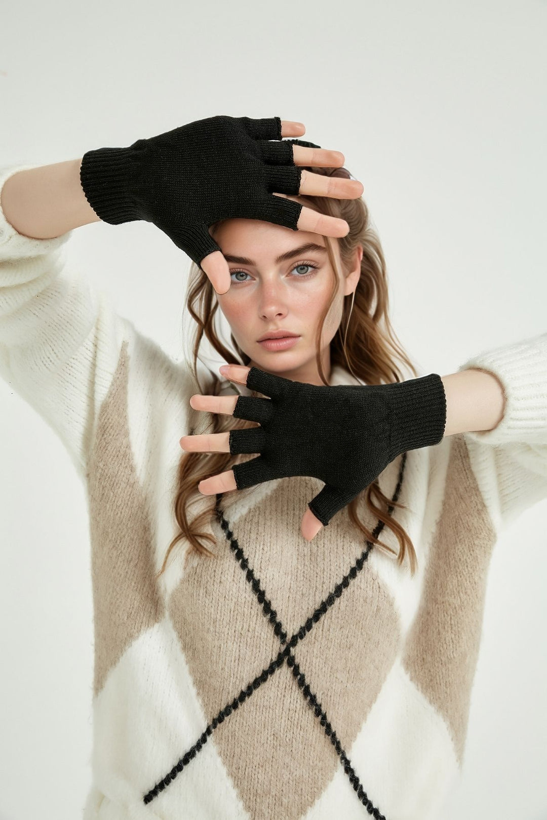 Black Cut Fingerless Glove BCNSV-25WT1005 - Arroyomolinos