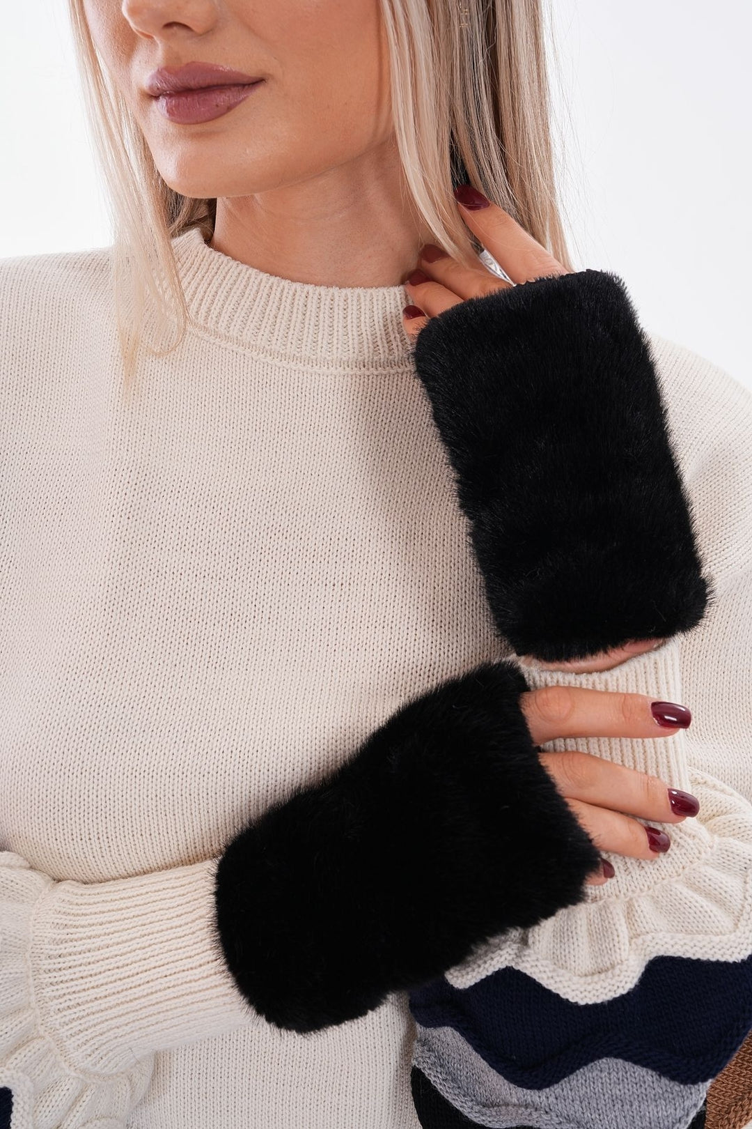 Black13 Cut Fingerless Glove BCNSV-25WT1005 - San Vicente de Baracaldo
