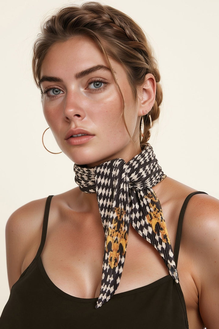 Black Geometric Patterned Bandana Scarf BCNSV-25WT1031 - Babylon