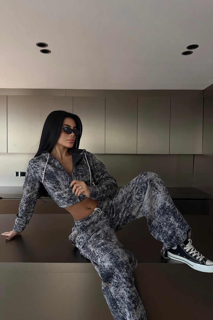 EYY Women Smoke Joelle Patterned Tracksuit - Sunrise Manor