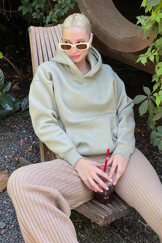 MDX MG2206 Hooded Sweatshirt in Unripe Green with Oversized Pockets - DeLand