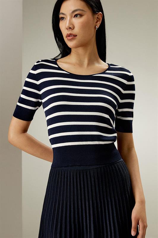 MDX Navy Blue Striped Women's T-shirt with Bicycle Neckline Mg2400 - Heist-op-den-Berg