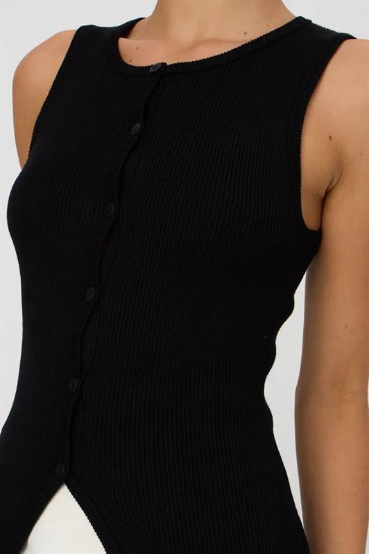 MDX Black Zero Sleeve Buttoned Knit T-shirt MG2102 - Silver Spring