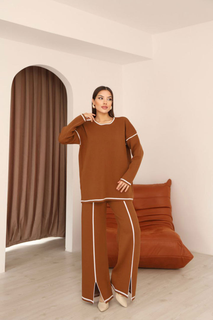 Tarçın Kahve Çizgi Desenli Triko Kazak Ve Yırtmaçlı Pantolon Triko Alt Üst Takım BCES-253008 - Tula de Allende