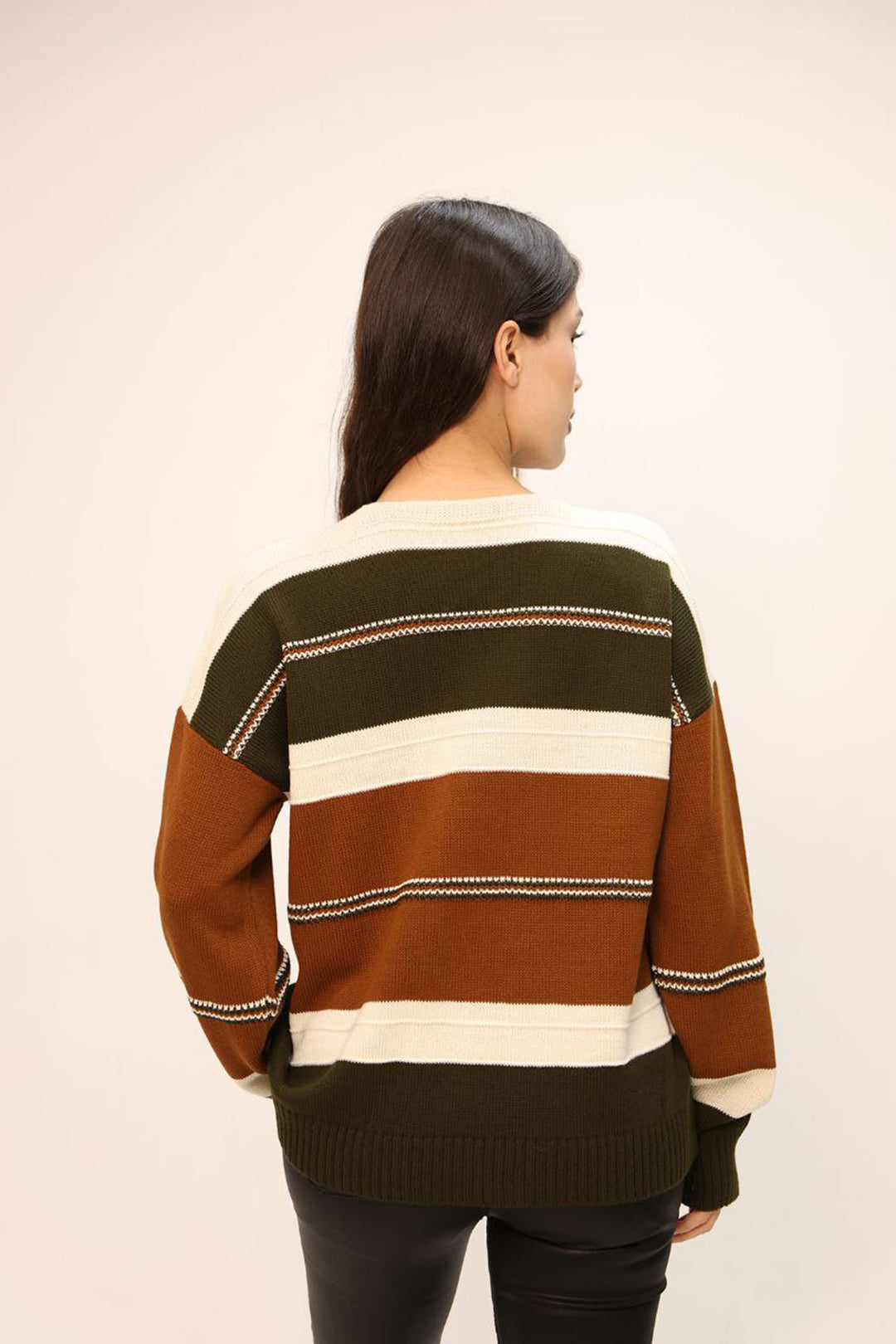 Cinnamon Coffee V-Neck Striped Block Knit Sweater BCES-252018 - Battipaglia