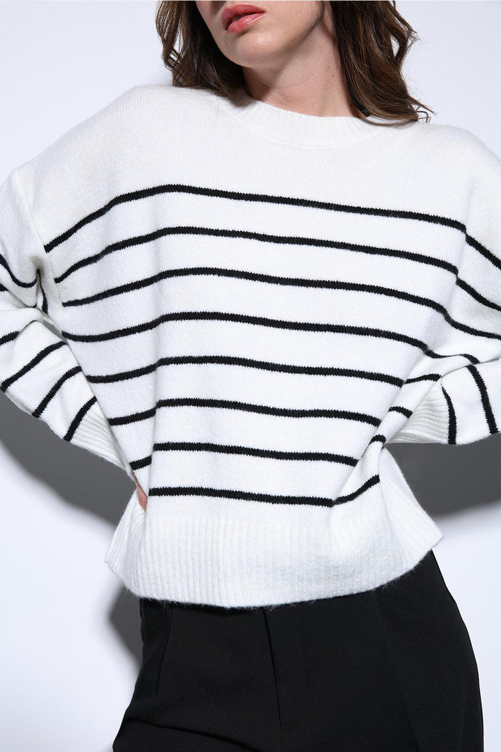 ANT Antioch Stone Striped Sweater - Ciudad Manuel Doblado