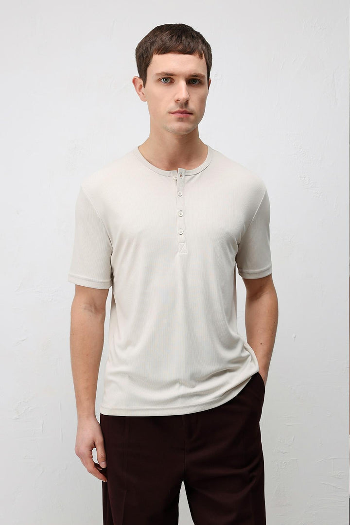 ANT Antioch Taş Düğmeli Yaka Erkek T-Shirt - Rowland Heights