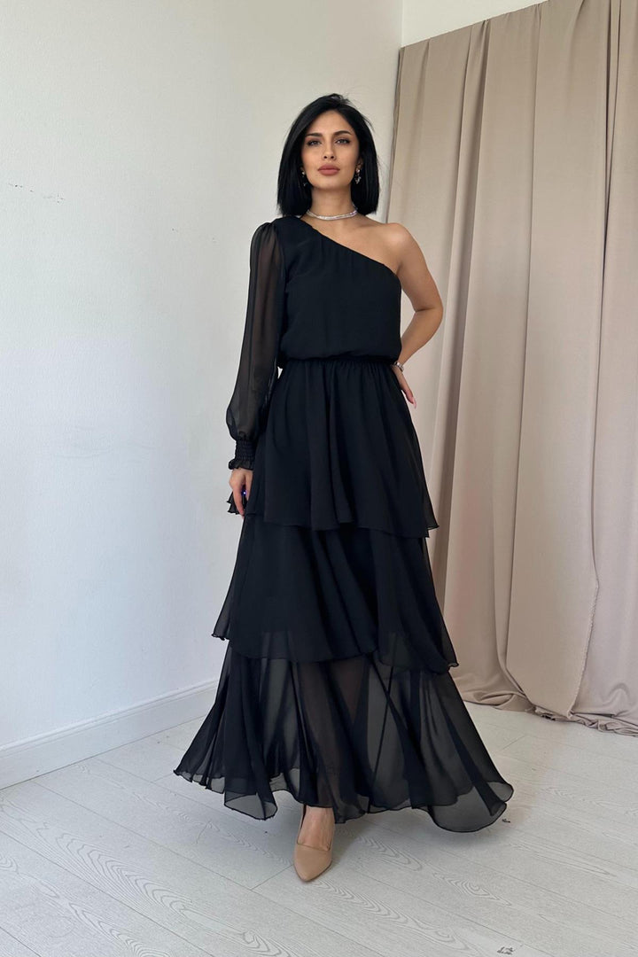 فستان شيفون بطبقات وكتف واحد من ELS - أسود - San Miguel de Allende