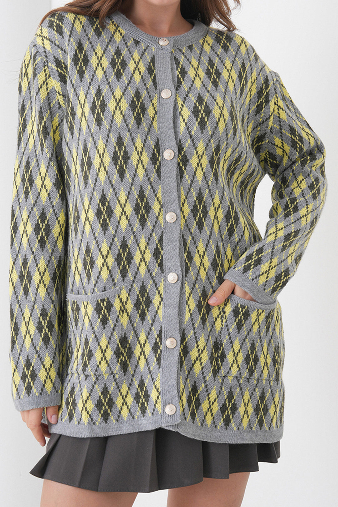 Butter Yellow Buttoned Pocket Knit Cardigan with Baklava Pattern - Vitrolles