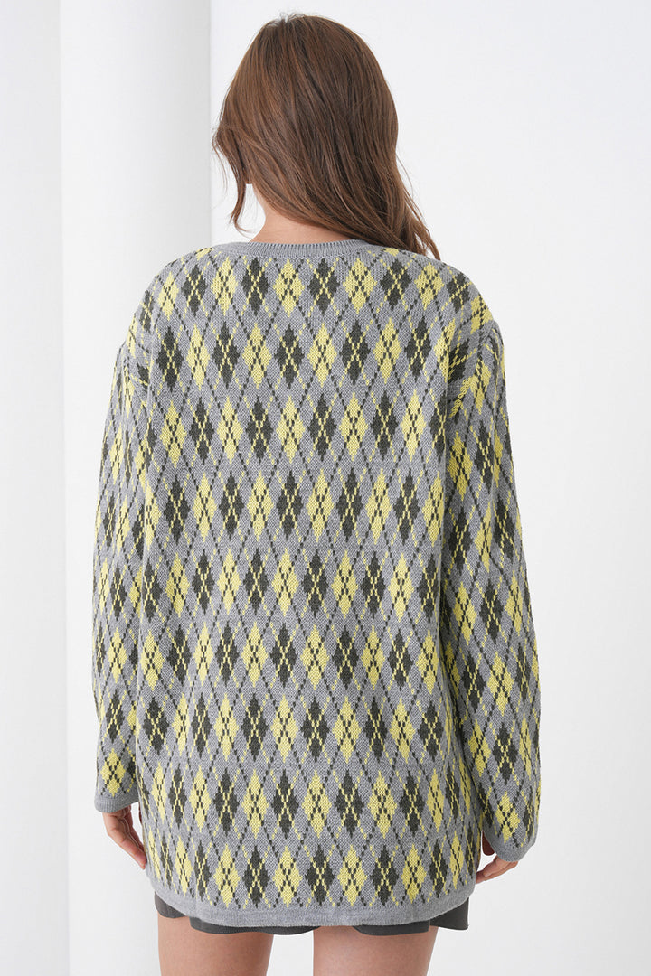 Butter Yellow Buttoned Pocket Knit Cardigan with Baklava Pattern - Vitrolles