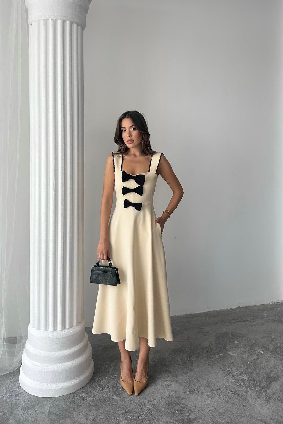 ELS Wholesale Beige Bow Lace Dress - Middelburg