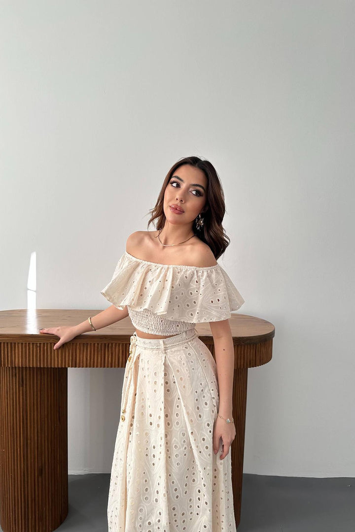 ELS Toptan Bej Gipeli Bluz Etek Takım - Winterthur