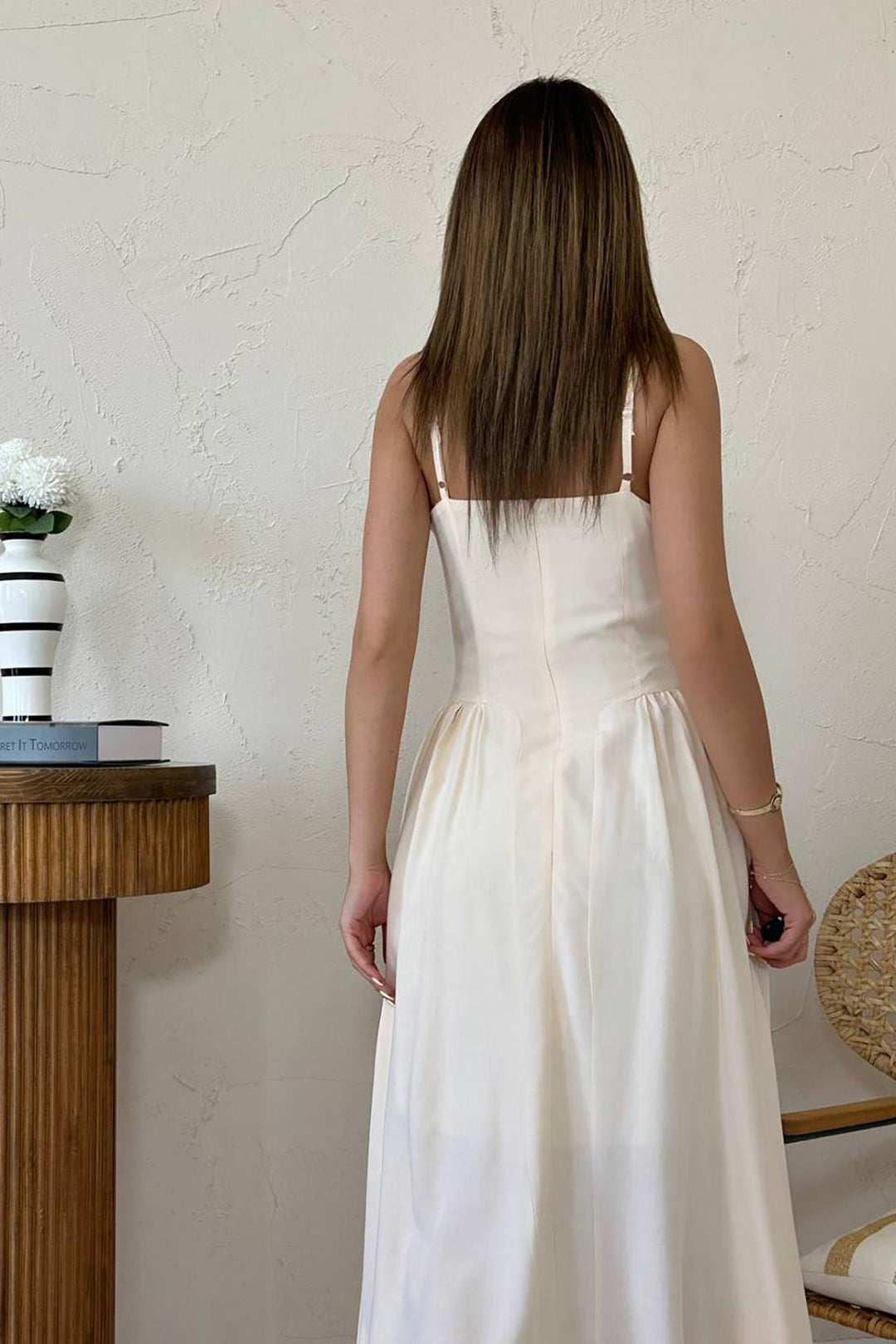 ELS Toptan Bej Göğüs Kuplu Uzun Büzgülü Elbise - Sunnyvale