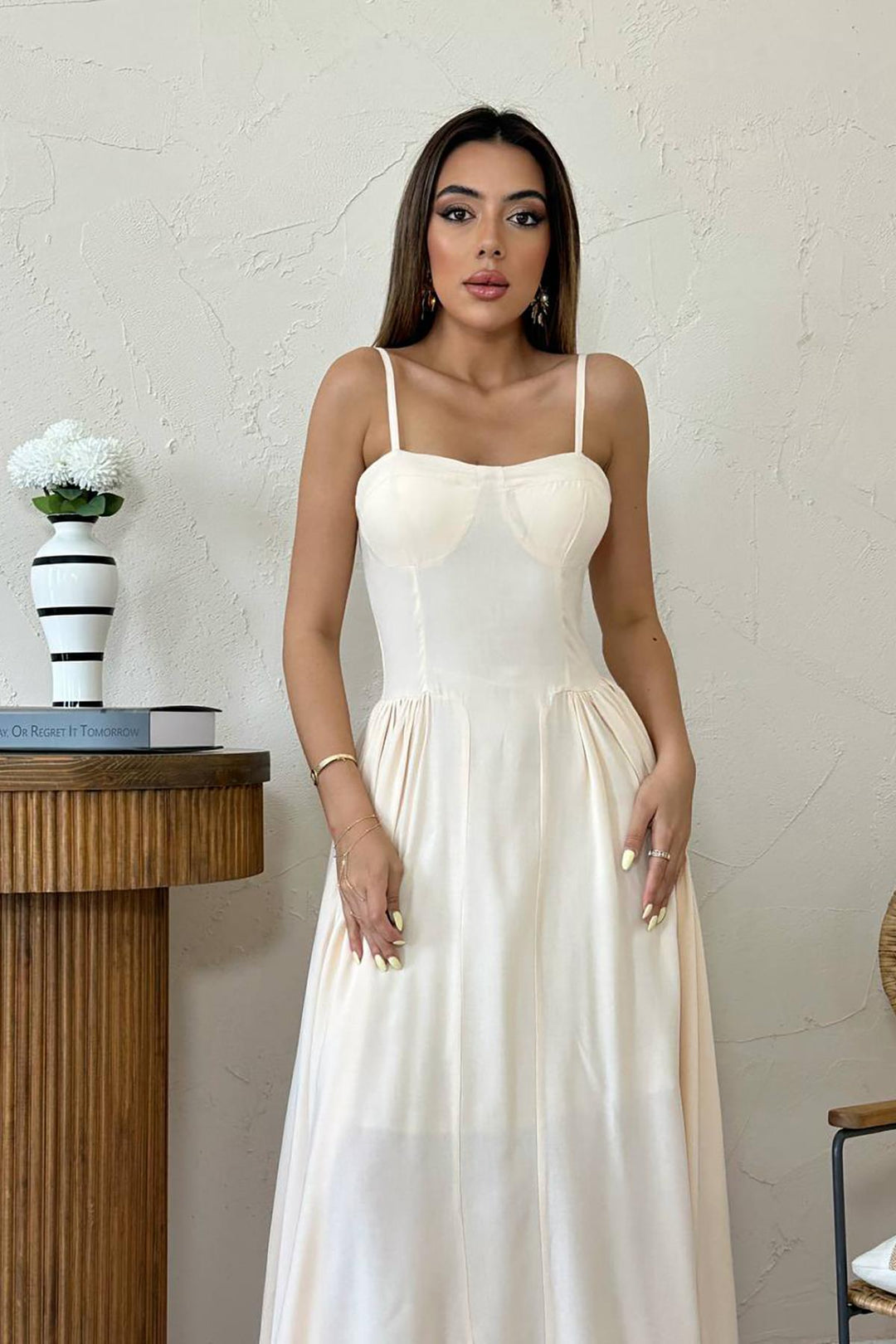 ELS Toptan Bej Göğüs Kuplu Uzun Büzgülü Elbise - Sunnyvale