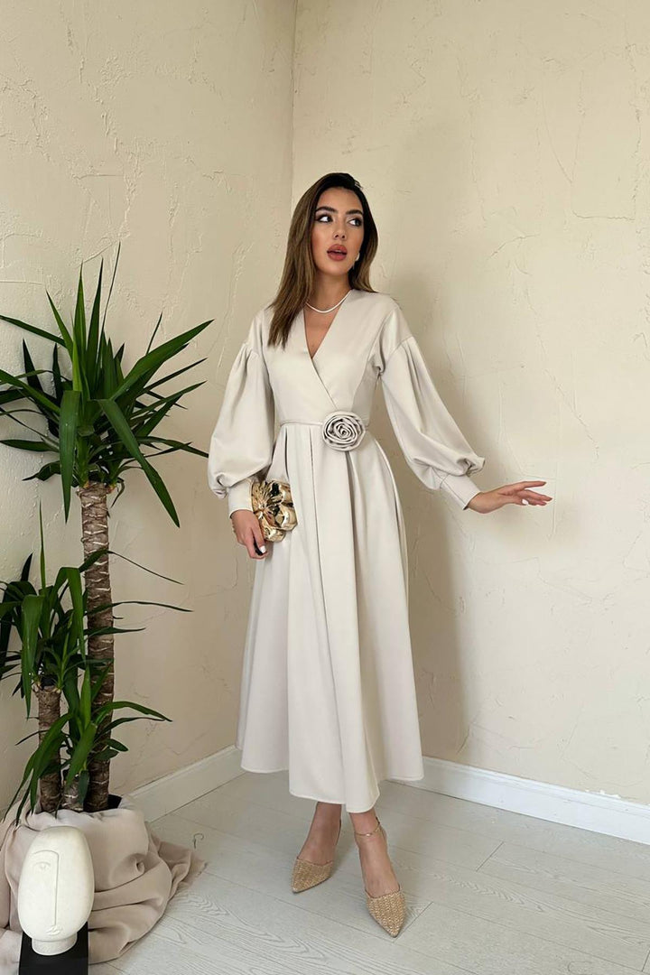 ELS Wholesale Beige Rose Detailed Scuba Dress - Irákleio