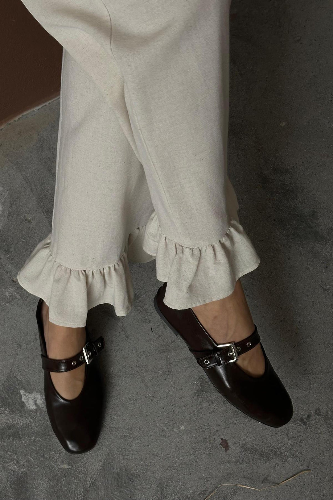 ELS Wholesale Beige Ruffled Linen Trousers - Cinisello Balsamo
