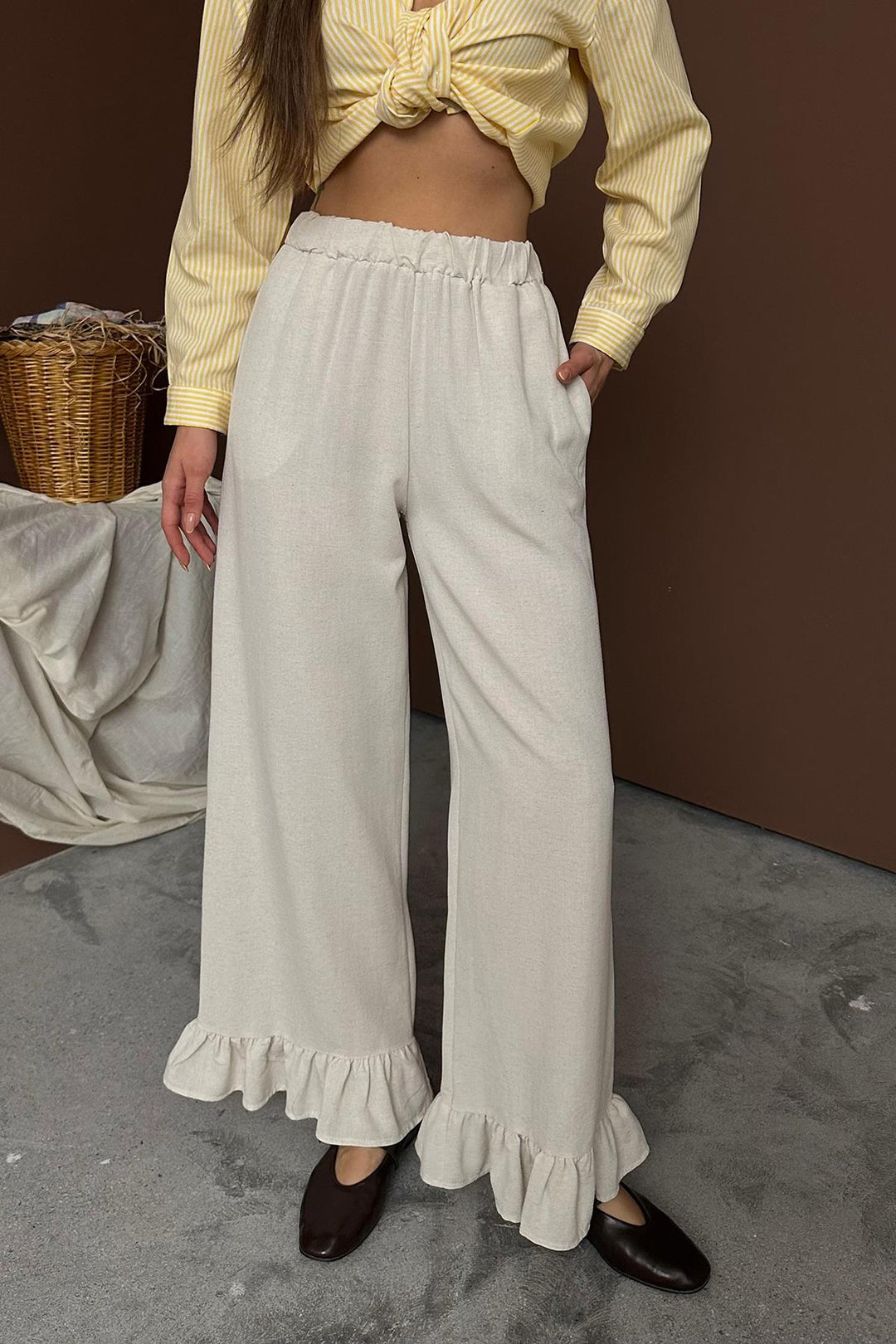 ELS Wholesale Beige Ruffled Linen Trousers - Cinisello Balsamo