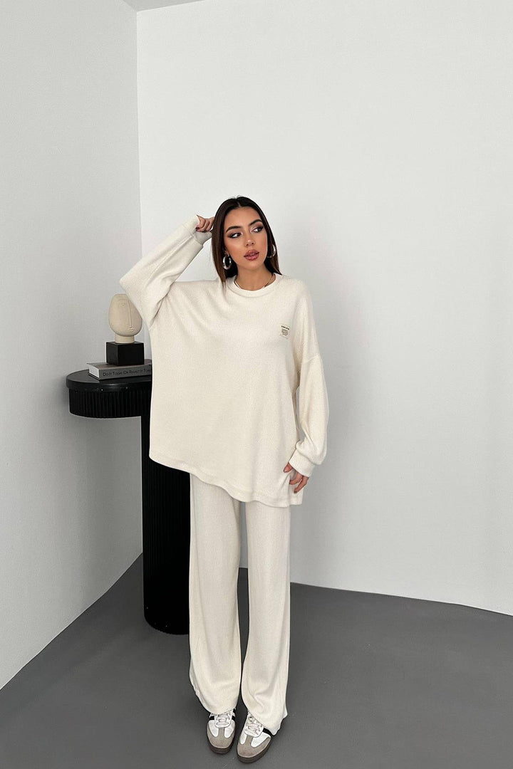 ELS Toptan Ekru Klasik Fitilli Kazak Ve Pantolon Takım - Chesapeake