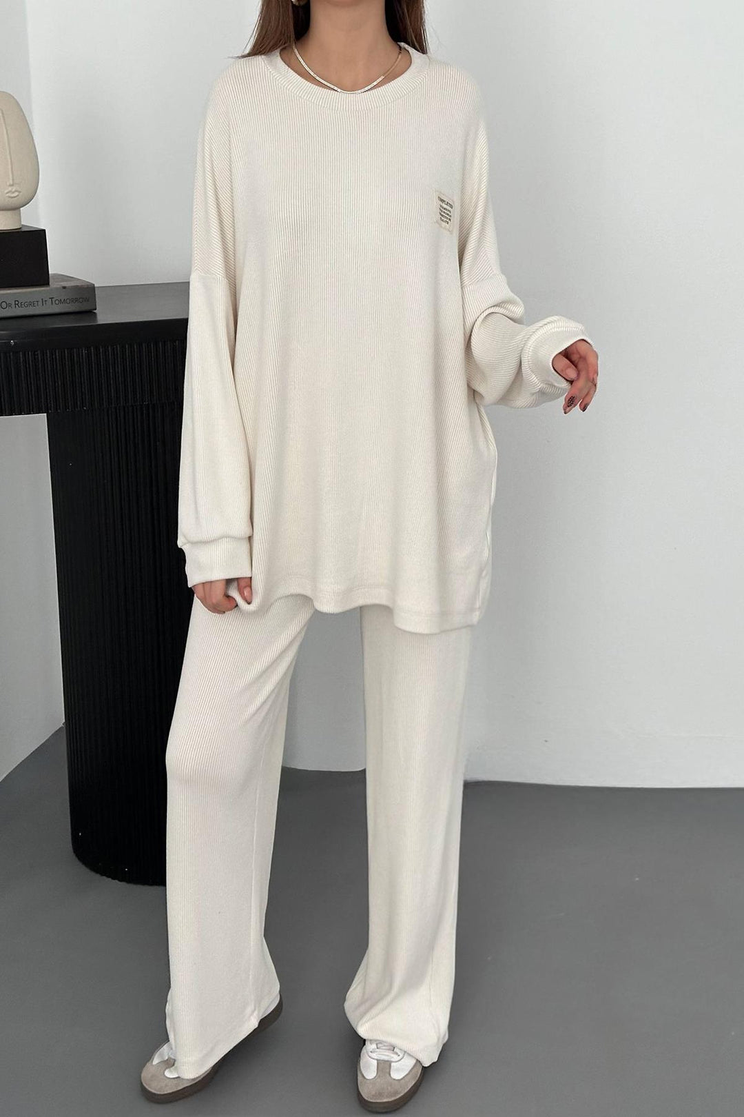 ELS Toptan Ekru Klasik Fitilli Kazak Ve Pantolon Takım - Chesapeake